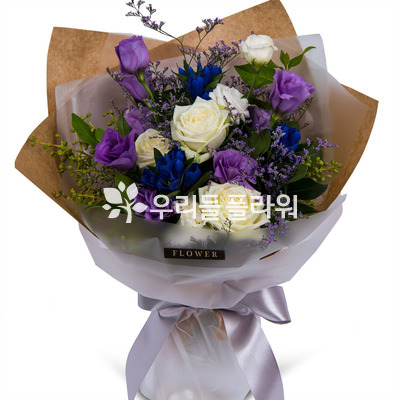 화이트퍼플꽃다발